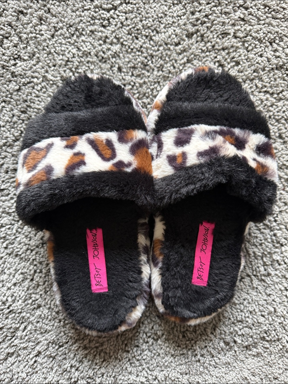 Betsey Johnson Black Faux-Fur Slide Slippers with Leopard Accent